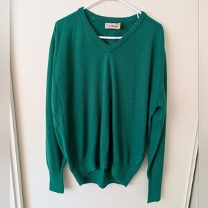 Vintage L.L. Bean Mens XL V-Neck Sweater Green Preppy Classic Colorful Indie